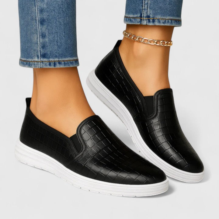 Florence - Smart Women's Comfort Loafers with Elastic Gusset and Textured Finish