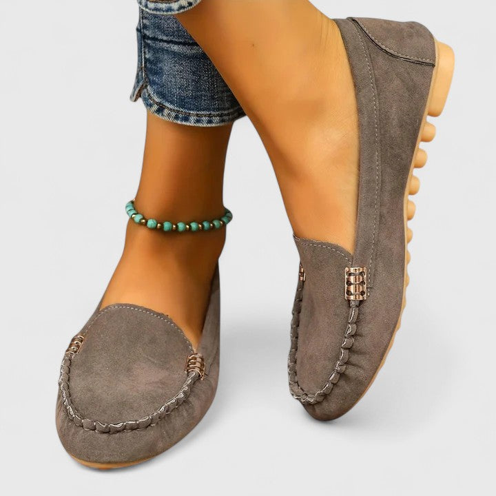 Mia - Timeless Comfort Loafers for Women with Stitched Buckle Detail