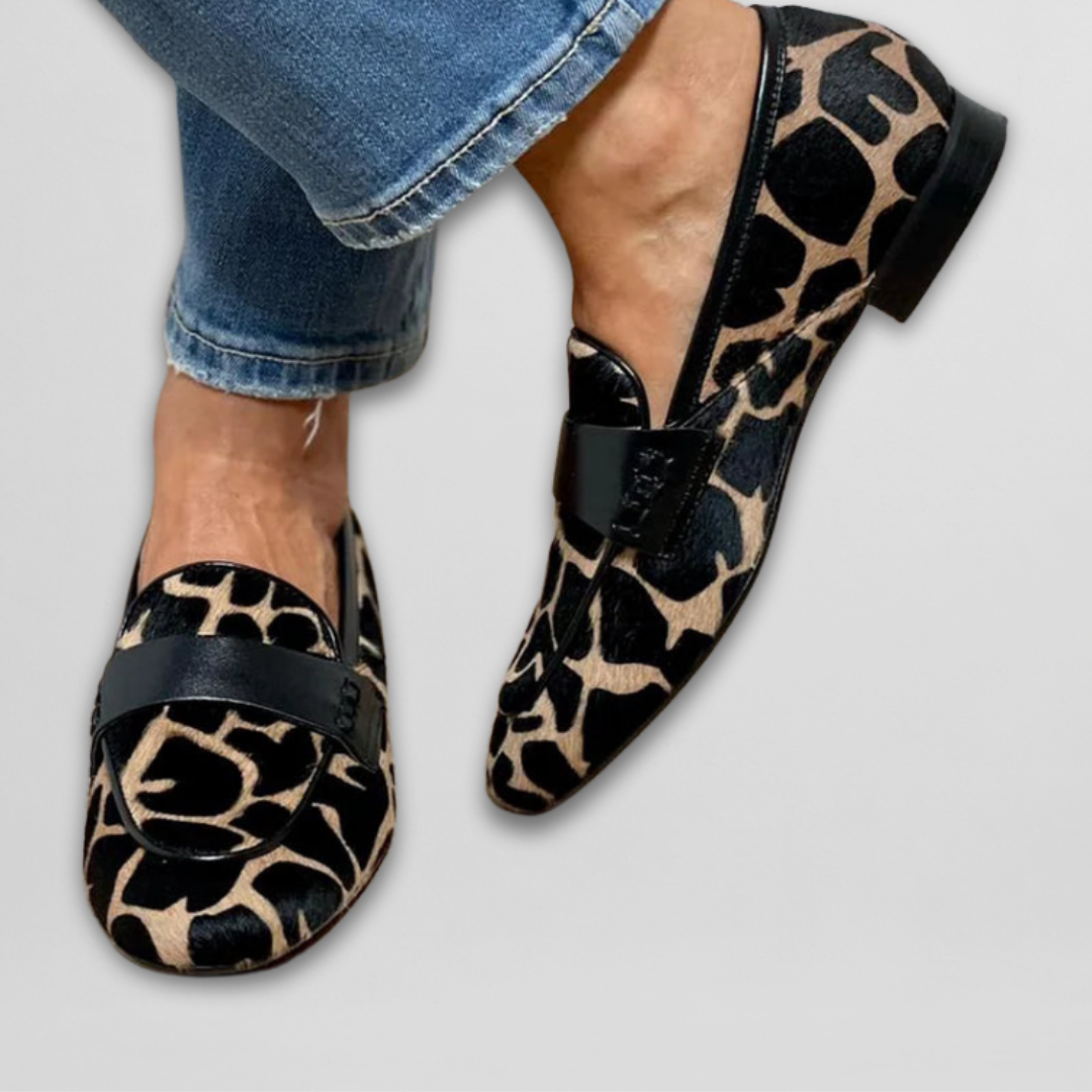 Rosie - Trendy Comfort Loafers for Women with Giraffe Print Design