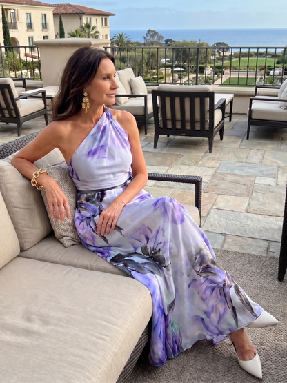 Amelia - Elegant Women's Wedding Guest Maxi Dress with Halter Neck and Floral Print