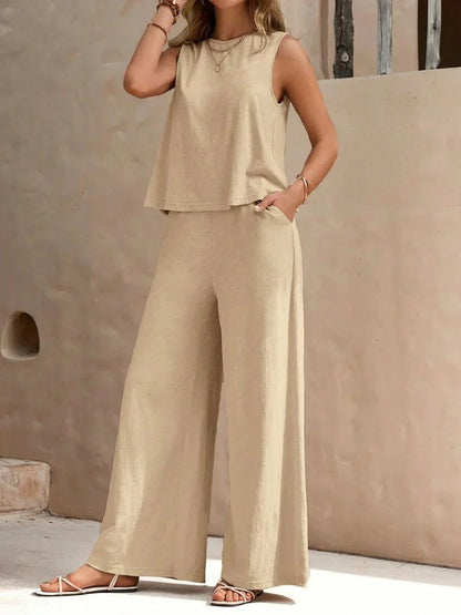 Chloe - Casual Women's Linen Set with Sleeveless Top and Wide Leg Trousers