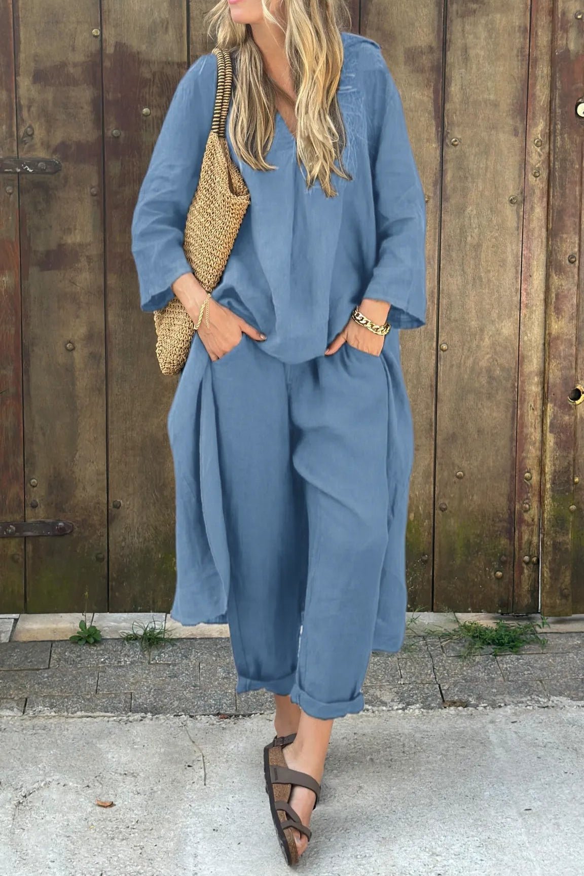 Daisy - Casual Women's Linen Co-ord Set with V-Neck and Wide-Leg Trousers