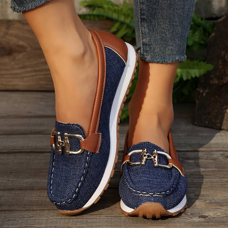 Daphne - Preppy Women's Comfort Loafers with Buckle Detail and Contrast Trim