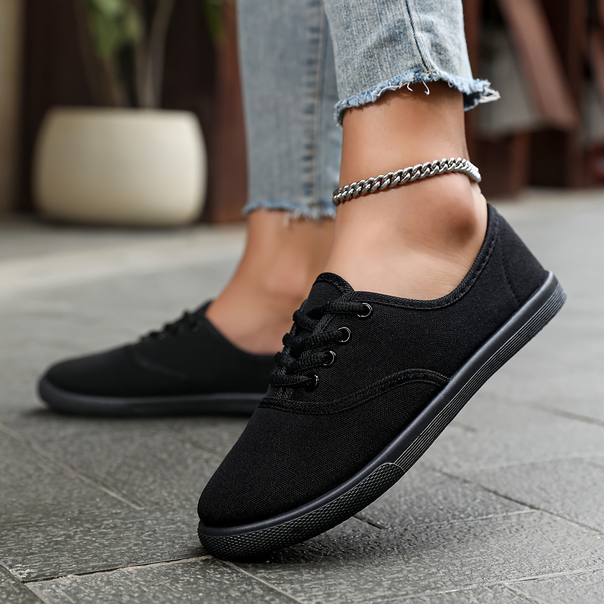 Ella - Casual Women's Comfort Trainers with Lace-Up Design and Cushioned Sole