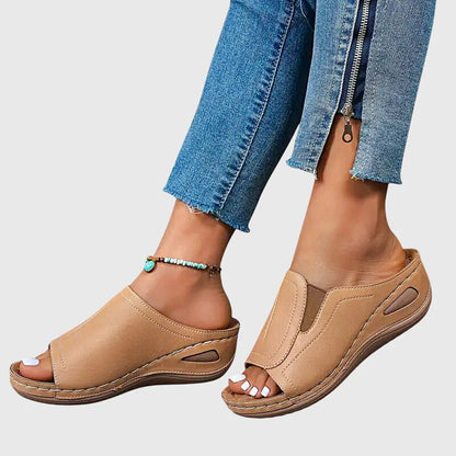 Evie - Relaxed Women's Orthopedic Wedge Mule Sandals with Panelled Upper and Cushioned Footbed