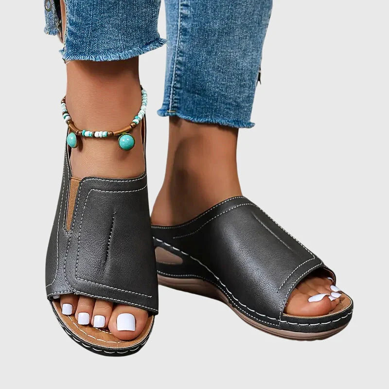 Evie - Relaxed Women's Orthopedic Wedge Mule Sandals with Panelled Upper and Cushioned Footbed