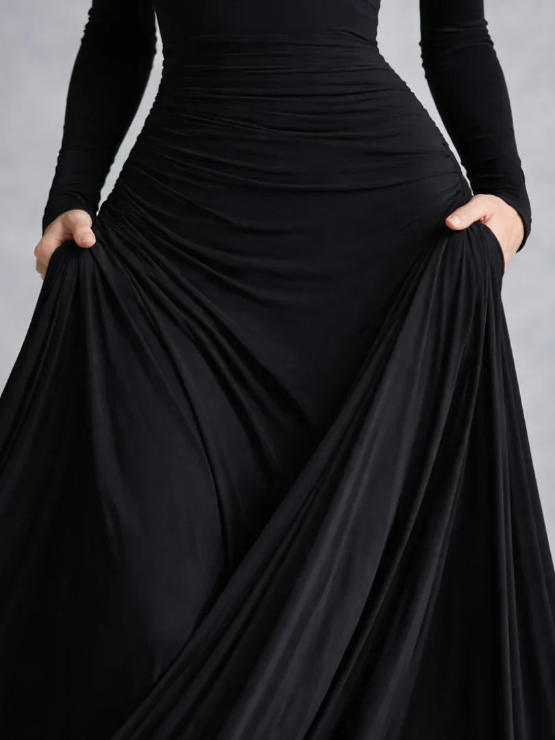 Grace - Elegant Women's Maxi Dress with Boat Neck and Long Sleeves