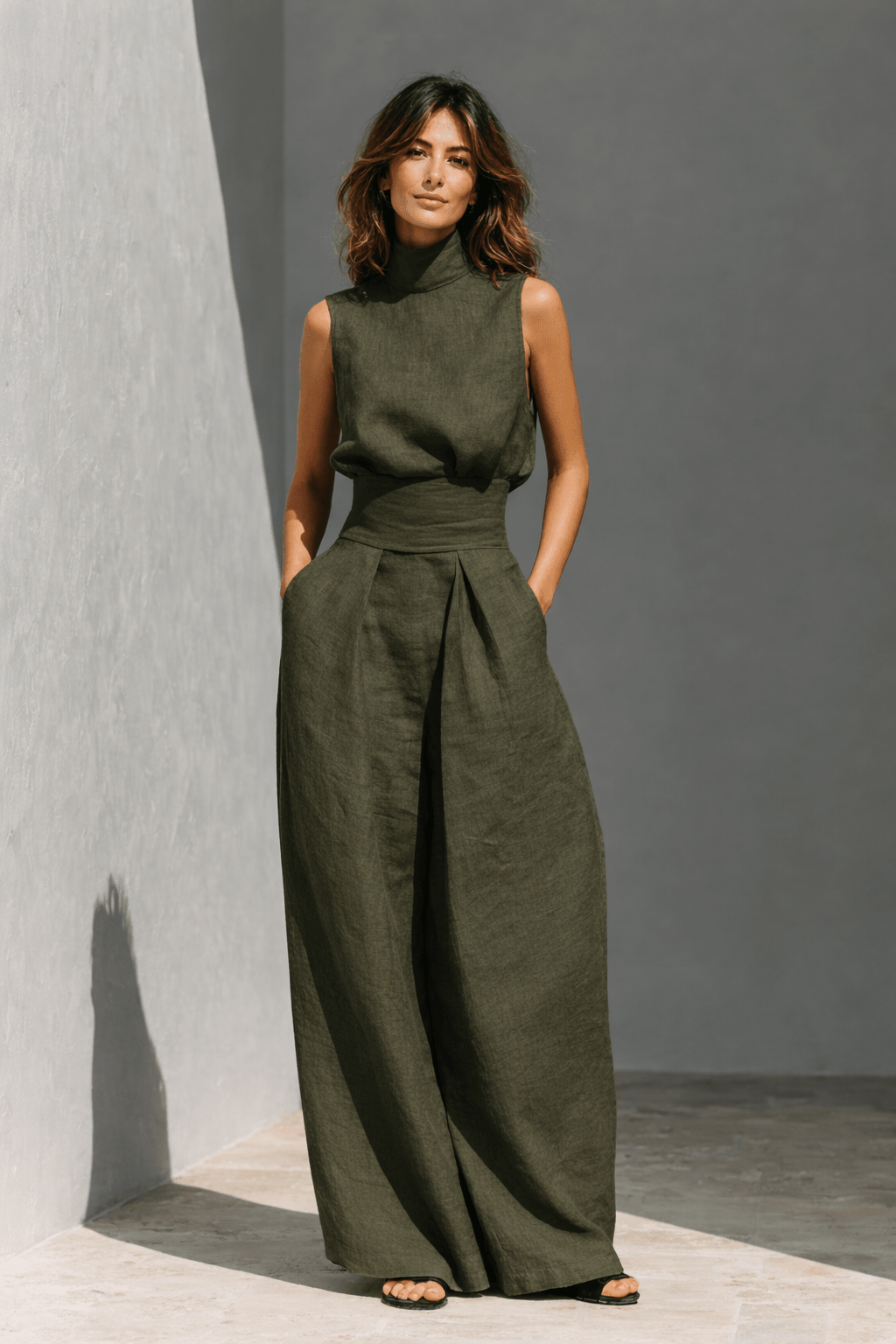 Isla - Boho Women's Linen Set with Wide Leg Trousers and Turtleneck Top