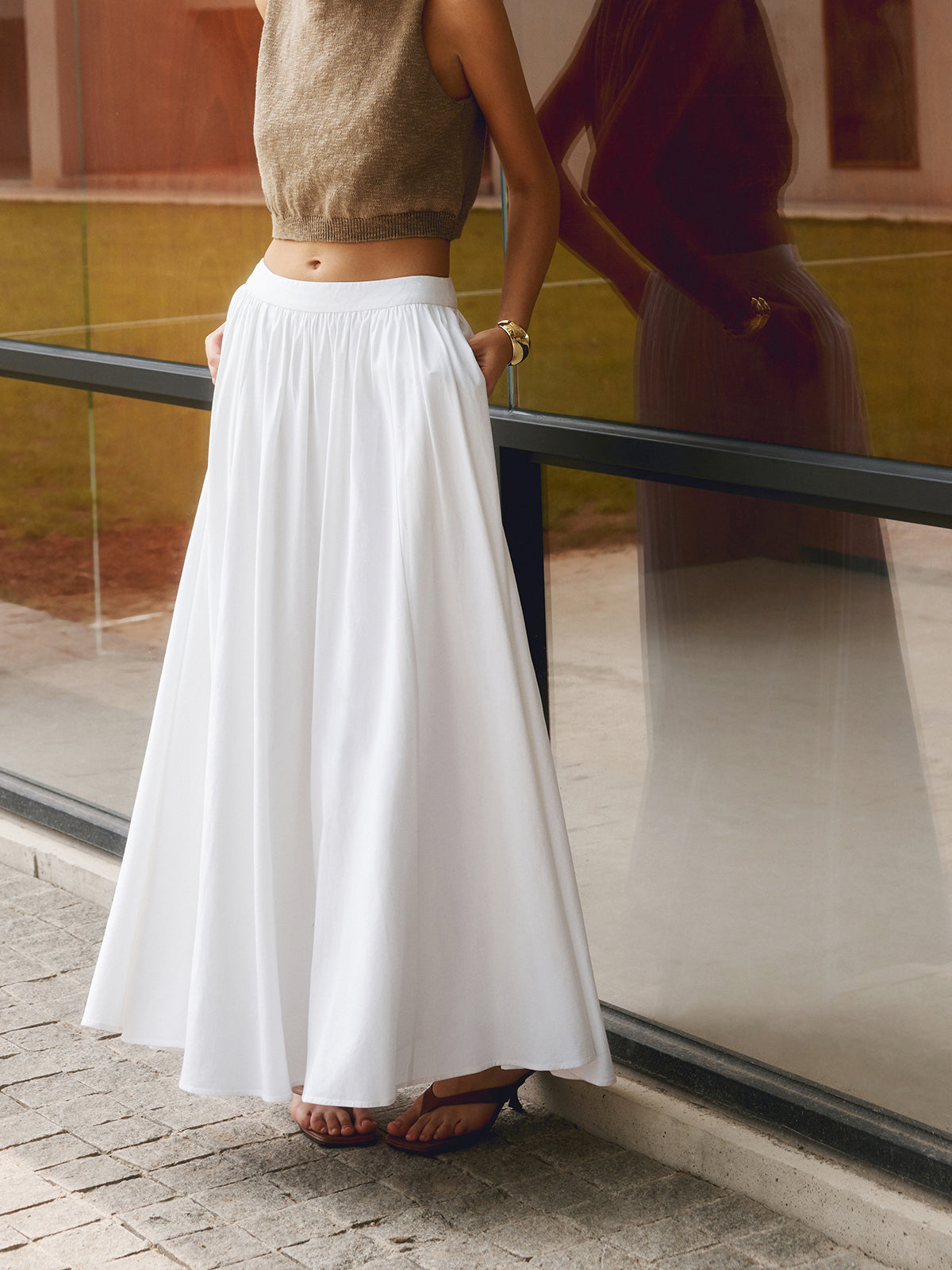 Isla - Flowy Women's Linen Maxi Skirt with Elasticated Waist and Side Pockets