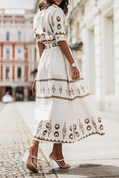 Leonie - Vintage Women's Maxi Dress with Shirt Collar and Embroidered Detail