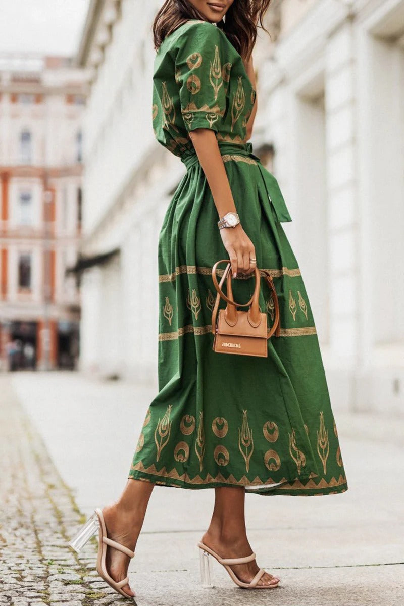Leonie - Vintage Women's Maxi Dress with Shirt Collar and Embroidered Detail