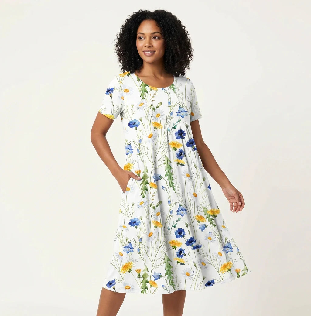 Lily - Casual Women's Mini Summer Dress with Round Neckline and Pockets