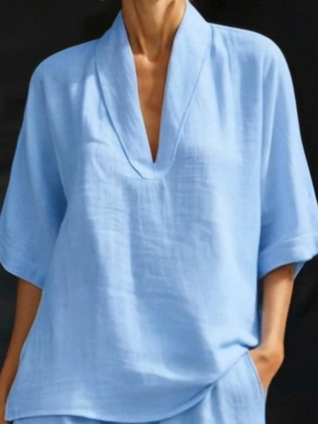 Olivia - Casual Women's Linen Summer Set with V-Neck Top and Shorts