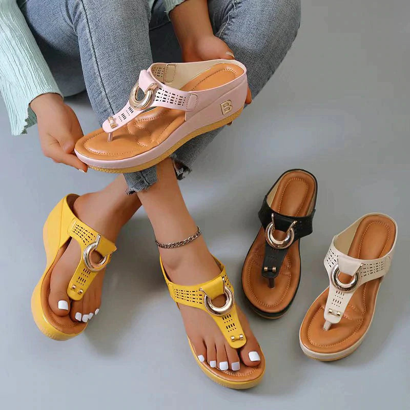 Poppy - Chic Comfort Sandals for Women with Gold Ring Buckle