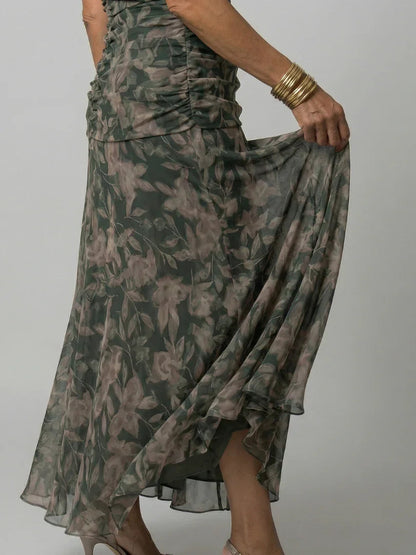 Poppy - Elegant Women's Summer Maxi Dress with V-Neck and Ruched Detail