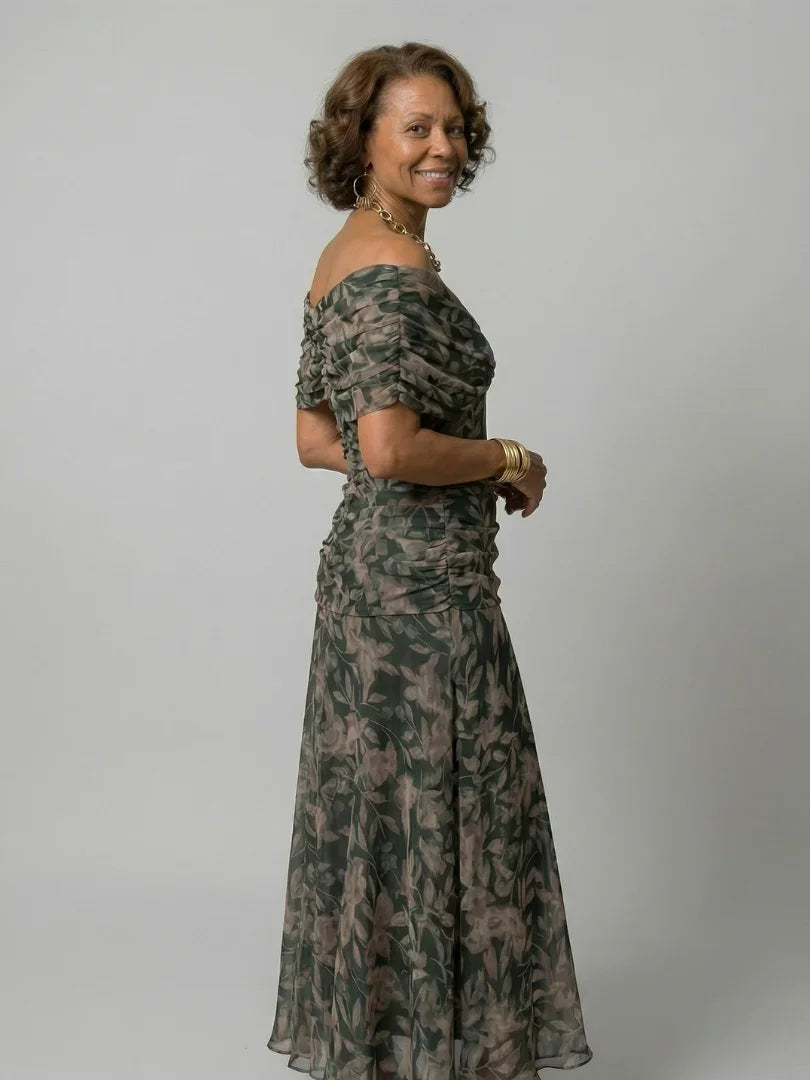 Poppy - Elegant Women's Summer Maxi Dress with V-Neck and Ruched Detail