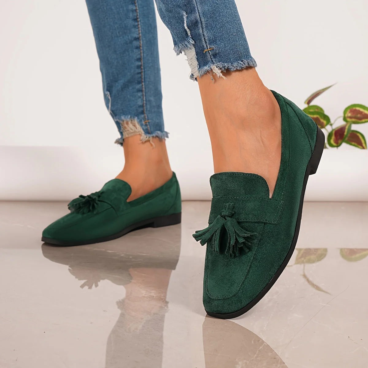 Sophie - Preppy Women's Comfort Loafers with Tassel Detail and Flat Sole